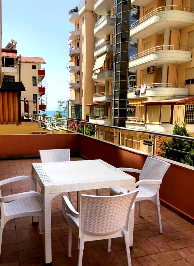 Lungomare Apartment Влёра Экстерьер фото